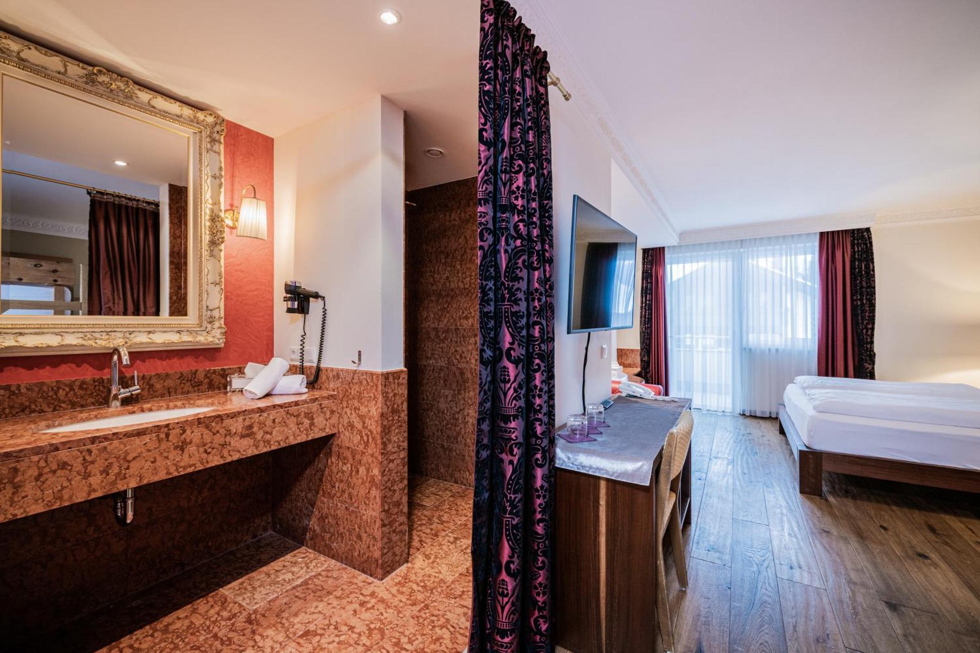 Hotel Fameli Olang Εξωτερικό φωτογραφία